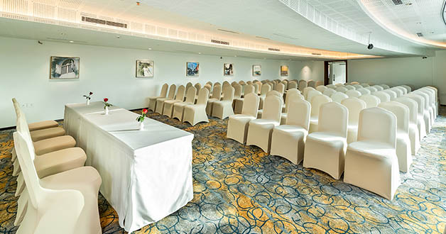  CONVENTIONS & WEDDINGS